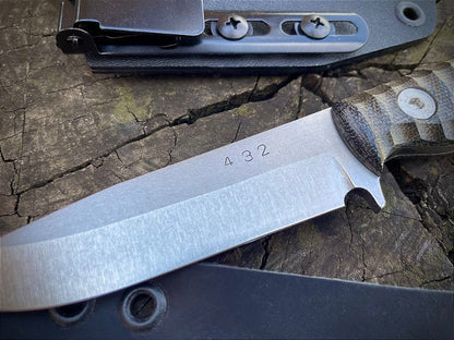 Faca para EDC, modelo Companion Inox Sandvik 14c28n