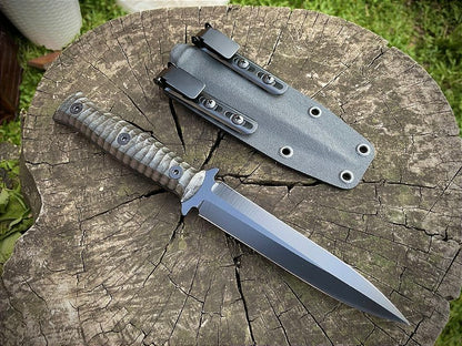 Adaga modelo Stinger